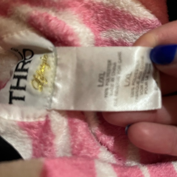 Thro short hooded robe 💖 - Picture 4 of 6